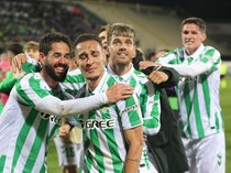 1746767138589-antonyreal-betisfiorentina-vs-real-betisuefa-conference-leagueeuropa-conference-leaguefiorentina-vs-betis-1746751173096_43