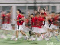 1748883935303-potret-latihan-timnas-indonesia-jelang-lawan-china-1748870624307_43