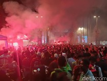 1749143193378-timnas-menang-gbk-menyala-1749139647615_43