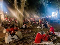 1749143212391-nobar-indonesia-vs-china-ala-piknik-di-gbk-1749132065986_43