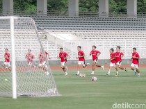 1750676798064-potret-garuda-muda-gelar-latihan-di-stadion-madya-1750674667041_43