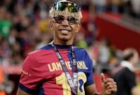 1761369409165-lamine-yamal-1745988837261_43