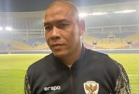 1761412553768-nova-arianto-pelatih-timnas-indonesia-u-17-1743847937788_43