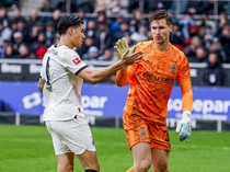 1761477360221-kevin-diks-moritz-nicolas-borussia-moenchengladbach-vs-bayern-munich-bundesliga-liga-jerman-1761446392599_43