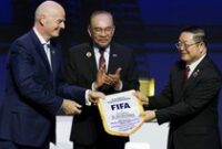 1761563781395-gianni-infantino-presiden-fifa-fifa-asean-cup-sekjen-asean-kao-kim-hourn-fifa-1761547593703_43