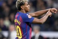 1761564017479-lamine-yamal-barcelona-real-madrid-vs-barcelona-el-clasico-laliga-liga-spanyol-1761537564739_43