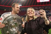 1761671866497-harry-kane-katie-goodland-1761643409670_43