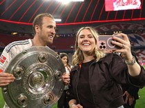 1761671866497-harry-kane-katie-goodland-1761643409670_43