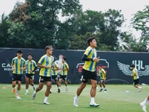 1761758072599-latihan-dewa-united-1761705606028_43