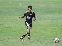 1761909360059-rafael-struick-1754034702777_43