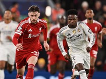 1762406303410-conor-bradley-vinicius-junior-1762302015500_43