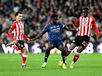 1762643742101-liga-inggris-1762625661058_43