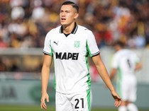 1762708487978-jay-idzes-sassuolo-atalanta-vs-sassuolo-liga-italia-serie-a-1762700587148_43
