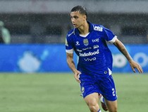 1763054038638-eliano-reijnders-1757676535308_43