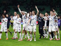 1763356733082-timnas-norwegia-1763333571747_43