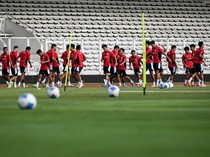 1763399973926-timnas-indonesia-u-22-genjot-latihan-jelang-tantang-mali-di-fifa-match-day-1763381383990_43