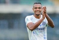 1763507075408-manuel-akanji-1762142691390_43