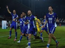 1763982279634-para-pemain-persib-bandung-1763005150057_43