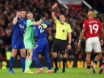 1764025472332-liga-inggris-1764016524878_43