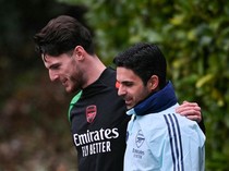1764435876868-fbl-eur-c1-arsenal-training-1763810242457_43