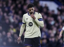 1764695088559-ronald-araujo-barcelona-chelsea-vs-barcelona-liga-champions-1764690949342_43