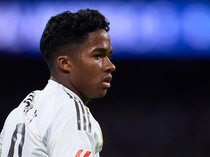 1764738307234-endrick-real-madrid-laliga-liga-spanyol-real-marid-vs-valencia-1764725161787_43