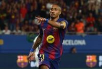 1764759903200-soccer-spain-bar-val-1757910299298_43