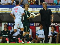 1764781509828-modric-mourinho_43