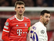 1764932687851-thomas-mueller-lionel-messi-1764503780824_43