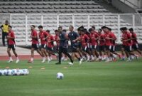 1765083883703-garuda-muda-panaskan-persiapan-sea-games-2025-di-stadion-madya-1764162639831_43