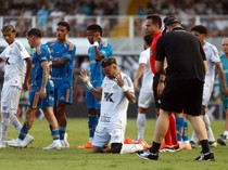 1765191882442-neymar-santos-vs-cruzeiro-liga-brasil-1765169378545_43