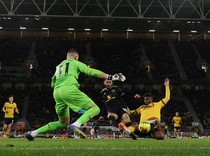 1765256667419-wolves-vs-man-united-1765244405294_43