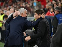1765472674783-jose-mourinho-antonio-conte-1765439439510_43