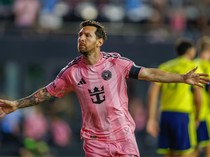1765472676231-lionel-messi-inter-miami-vs-nashville-playoff-mls-major-league-soccer-1762676163083_43