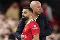 1765602263974-mohamed-salah-arne-slot-1765335080953_43