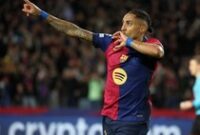 1765904659032-raphinha-barcelona-vs-benfica-barcelona-liga-champions-babak-16-besar-liga-champions-1741775469908_43