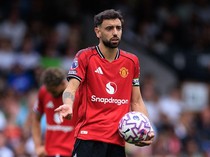 1766142347520-bruno-fernandes-manchester-united-fulham-vs-manchester-united-fulham-vs-man-united-liga-inggris-premier-league-1756098810659_43