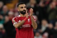 1766725449673-aksi-salah-main-lagi-bikin-assist-dan-nyaris-cetak-gol-1765672218667_43