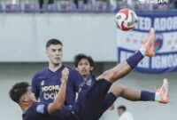 1766768699156-hokky-caraka-gol-salto-persita-tangerang-1766745069874_43